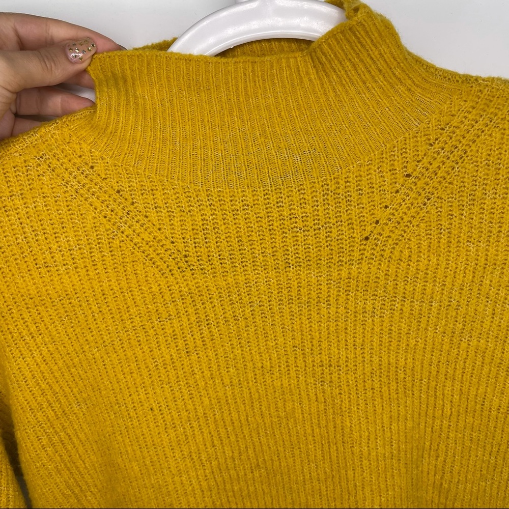 Express Sweater - Picture 8 of 8